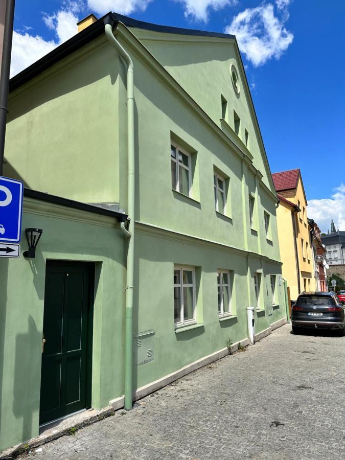 Apartmany Tachov - Tiny House Экстерьер фото