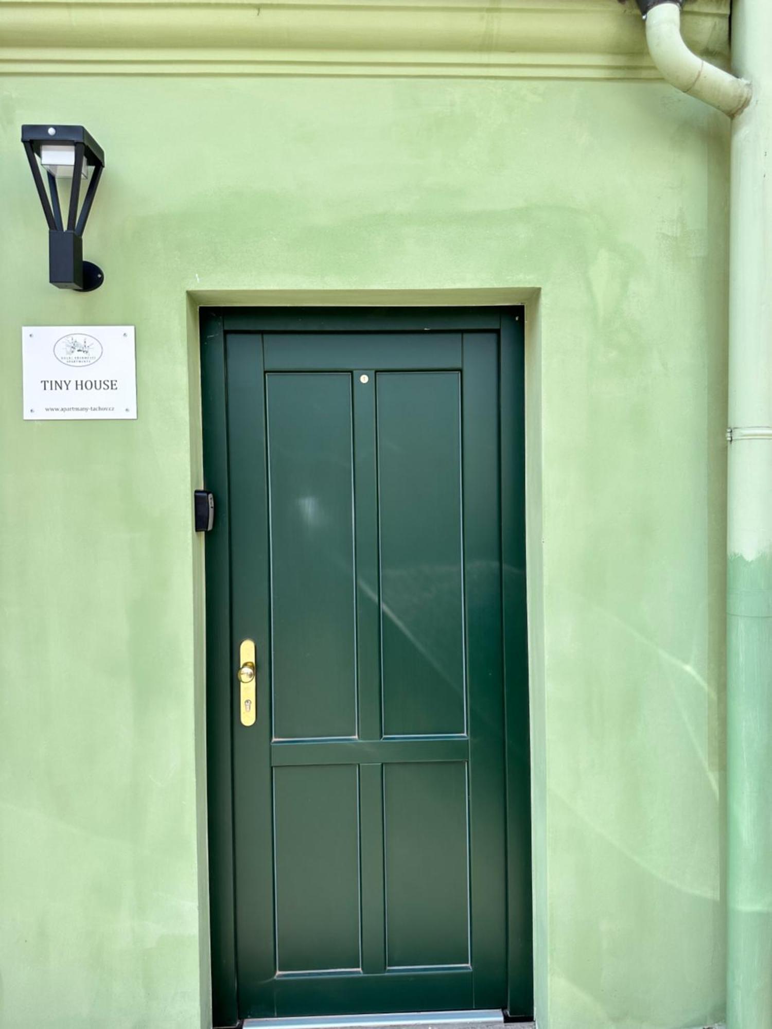 Apartmany Tachov - Tiny House Экстерьер фото